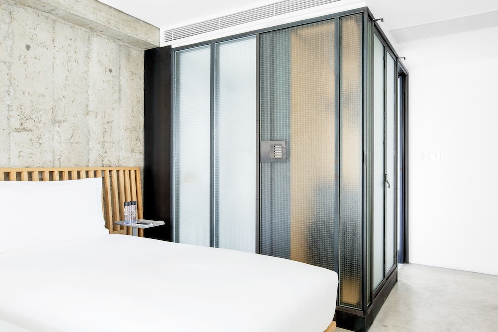 Deluxe Twin Room photo 3