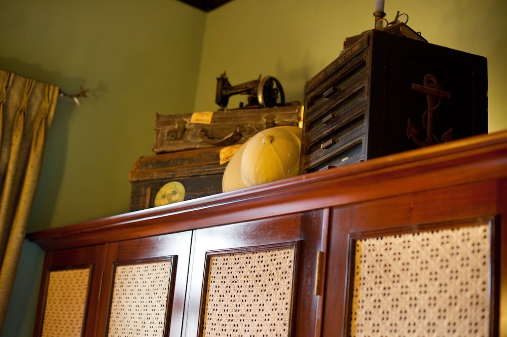 Plantation House 1
