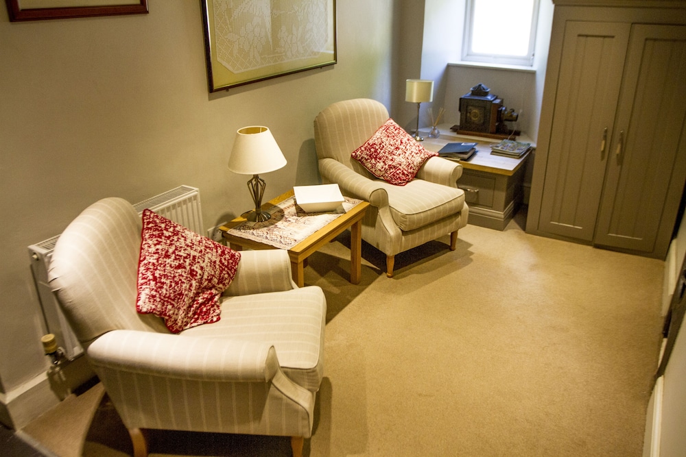 Deluxe Double Room, 1 King Bed photo 3