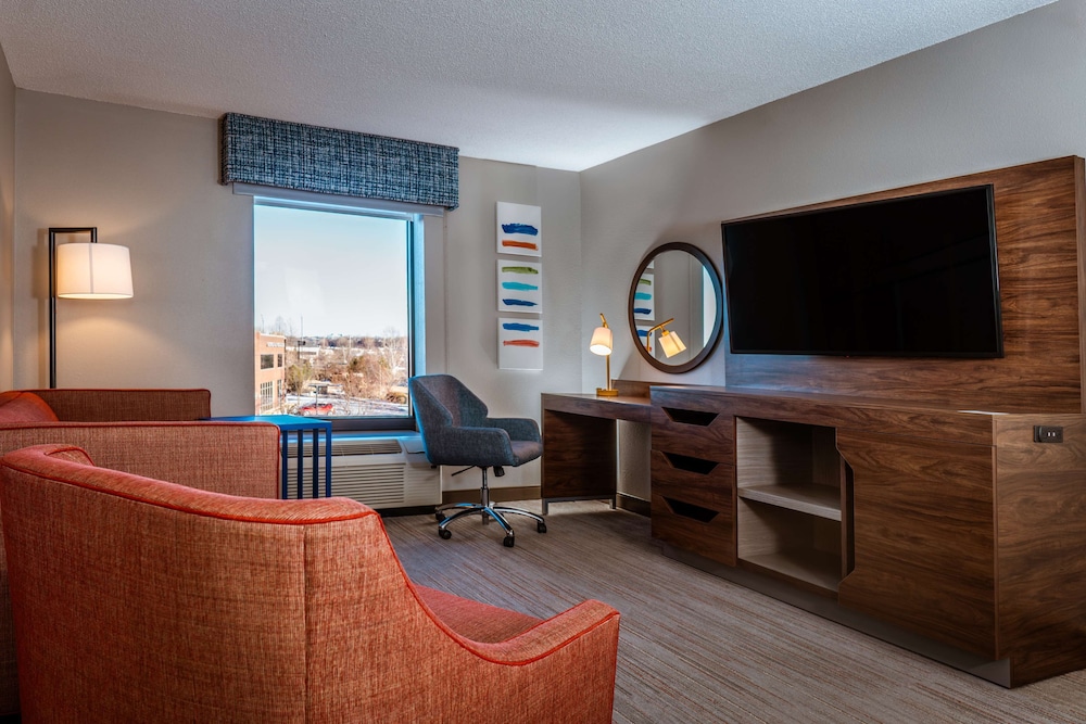 Suite, One King Bed, Non-Smoking - Photo 1