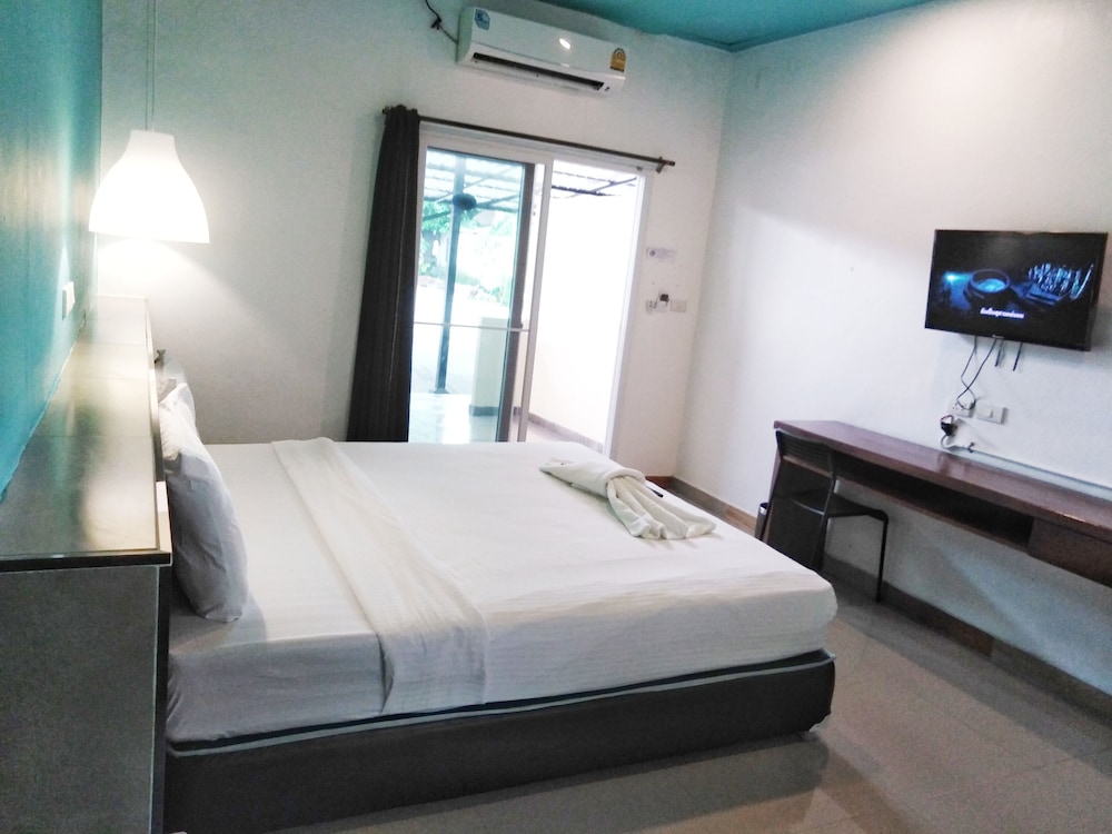Superior Room, 1 Double Bed, Ground Floor photo 3