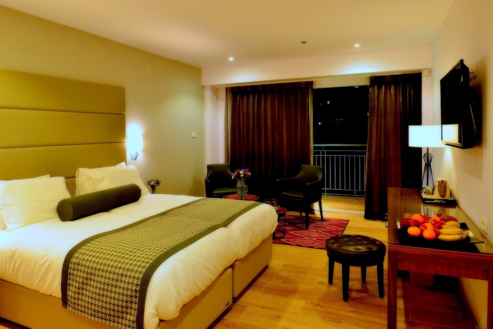 Superior Twin Room - Photo 3