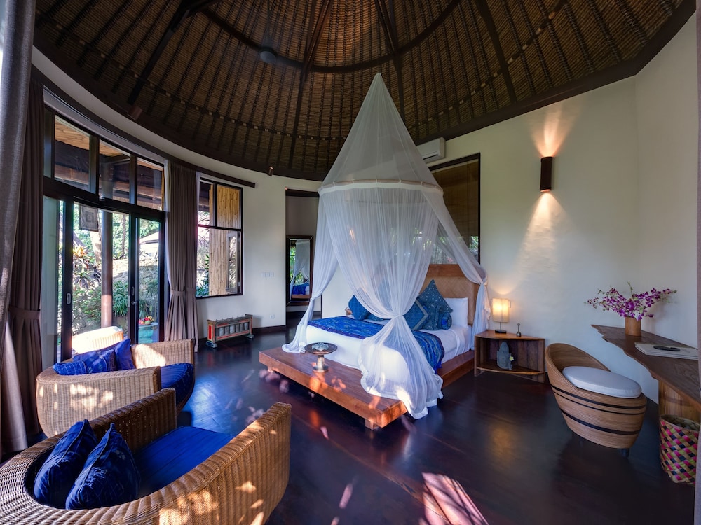 Villa, Multiple Bedrooms photo 2
