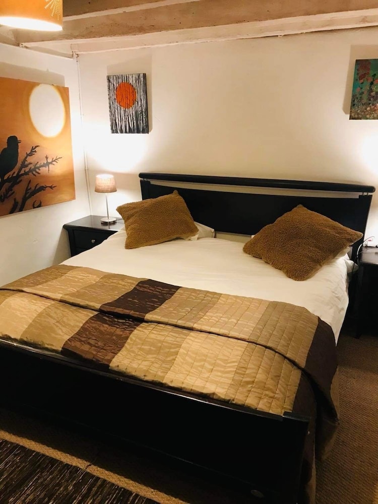 Deluxe Double Room With Shower photo 2