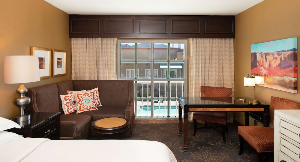 Deluxe Room, 1 King Bed, Allergy Friendly, Pool View - Photo 6