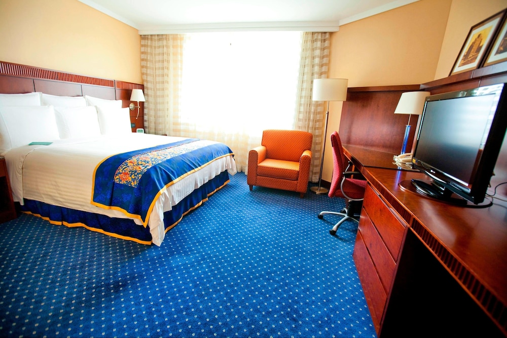 Junior Suite, 1 King Bed, Executive Level