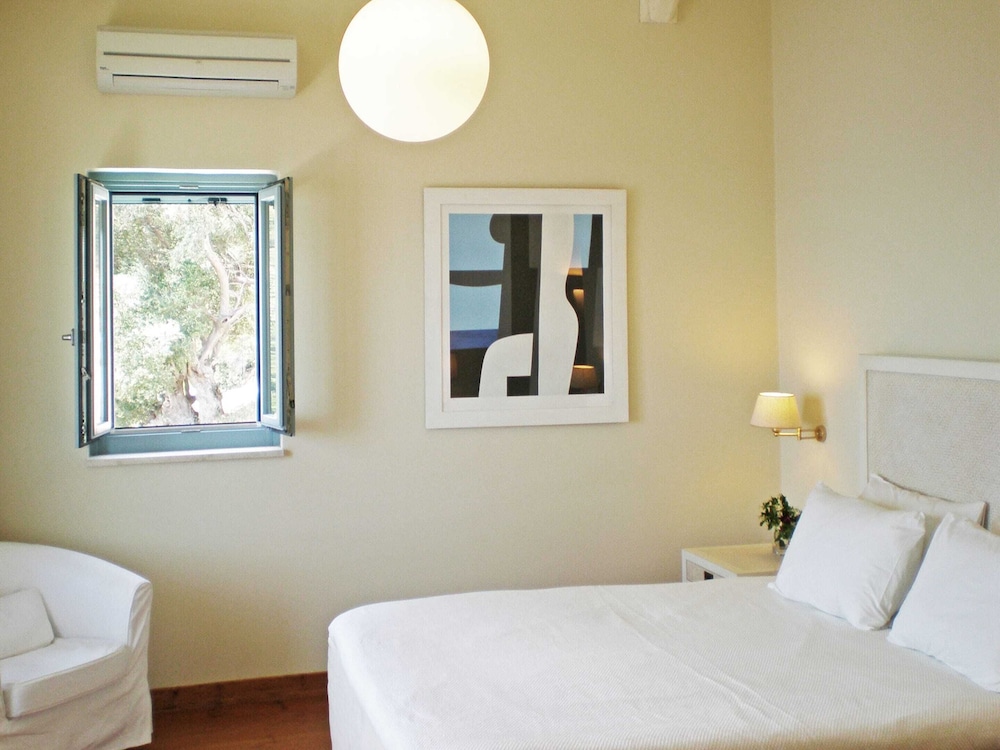 Villa photo 3