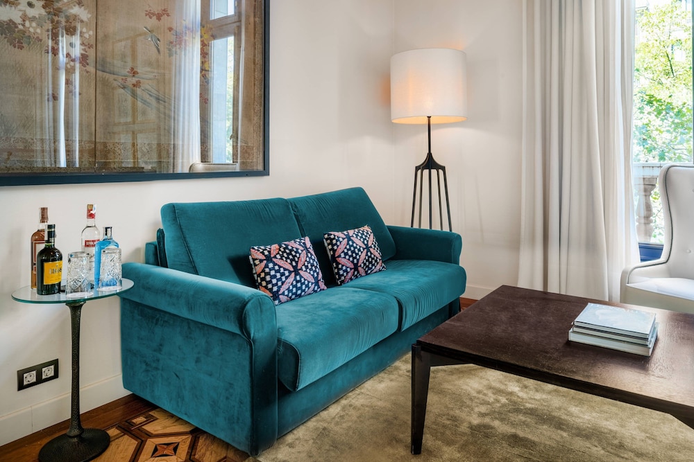 Suite, 1 Bedroom, City View