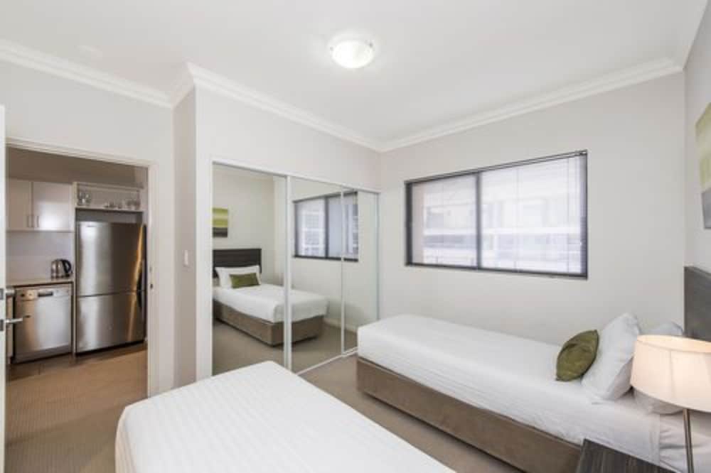 Two bedroom Palladio View - Photo 2