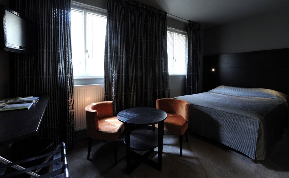 Standard Double Room - Photo 2