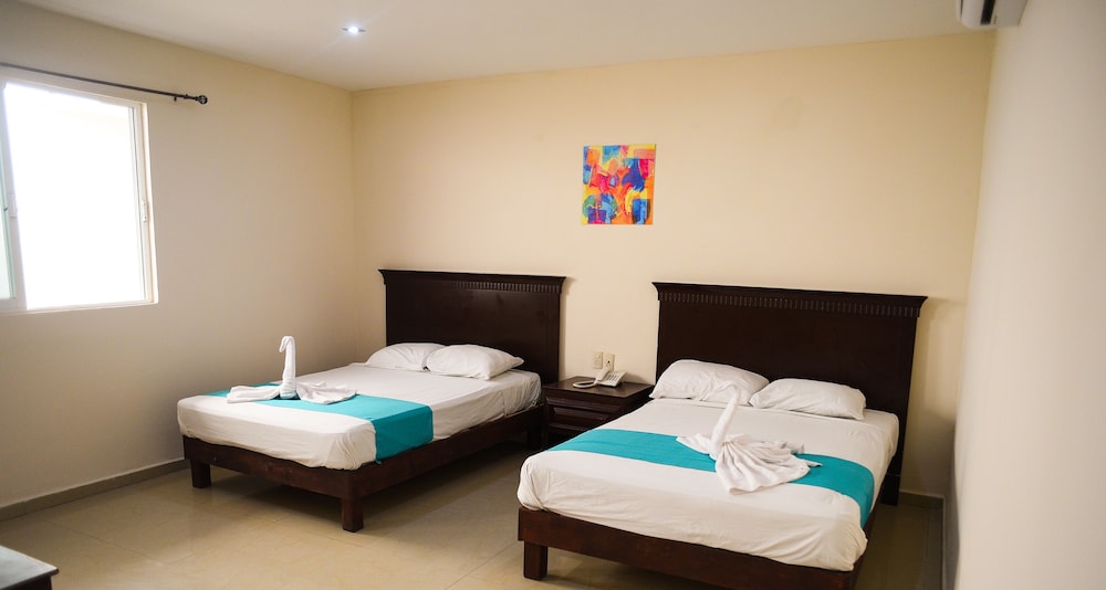 Standard Room, 2 Double Beds photo 3