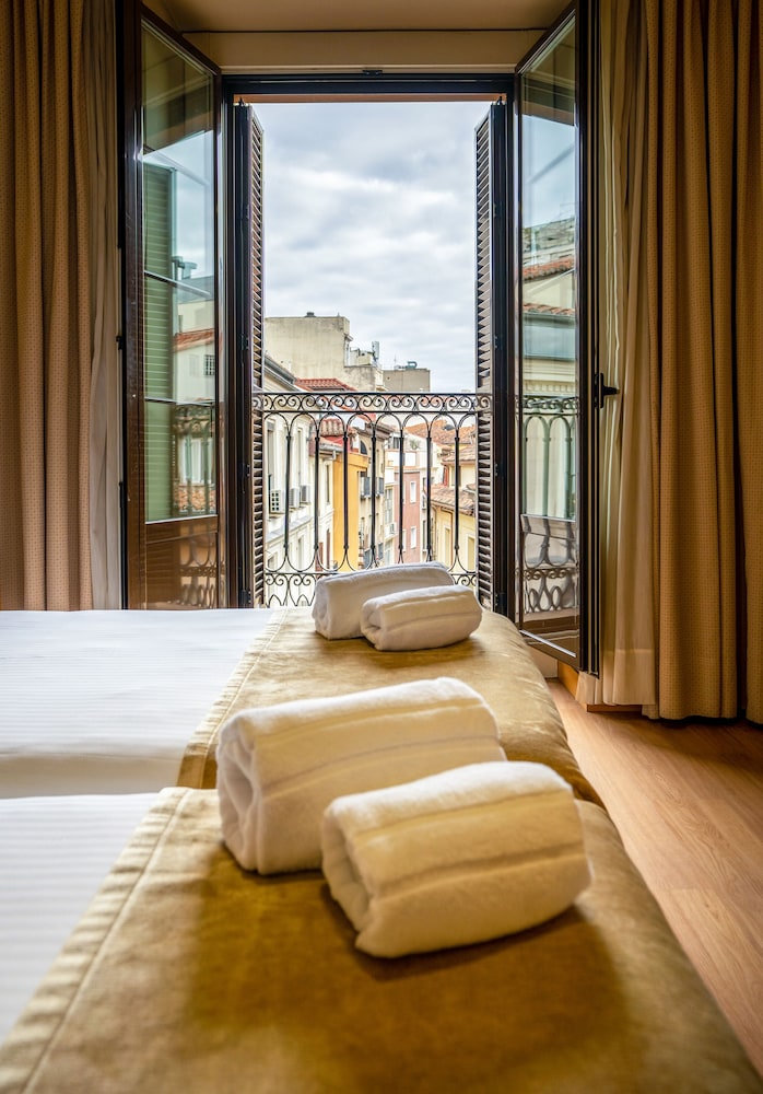 City Double Room - Photo 17