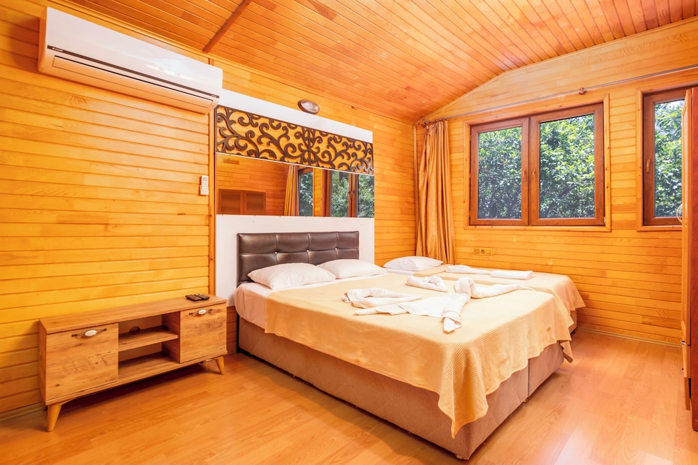 Deluxe Double Room, Courtyard View photo 1