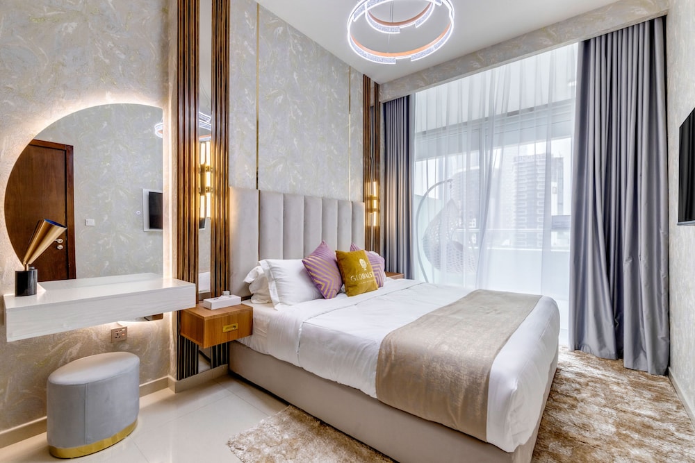 Deluxe Apartment, 2 Bedrooms, Balcony, Canal View photo 2