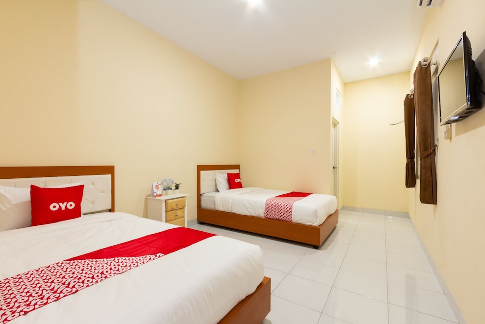 Deluxe Twin Room - Photo 8