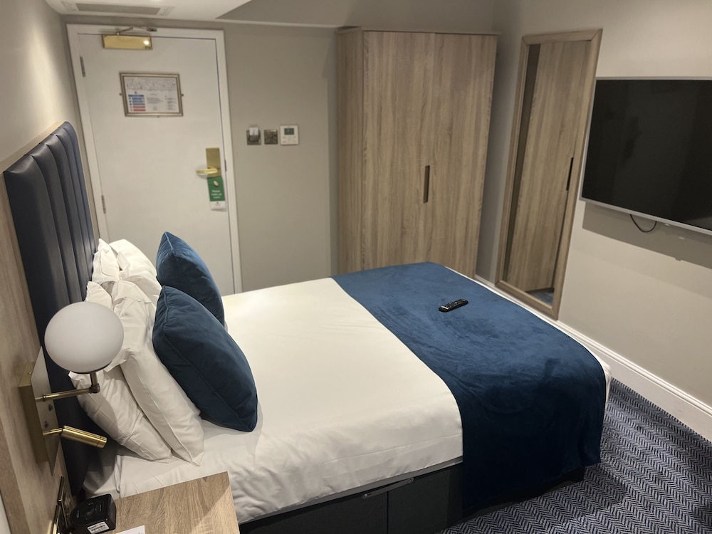 Standard Room, 1 Double Bed, Non Smoking, Sea View - Photo 2