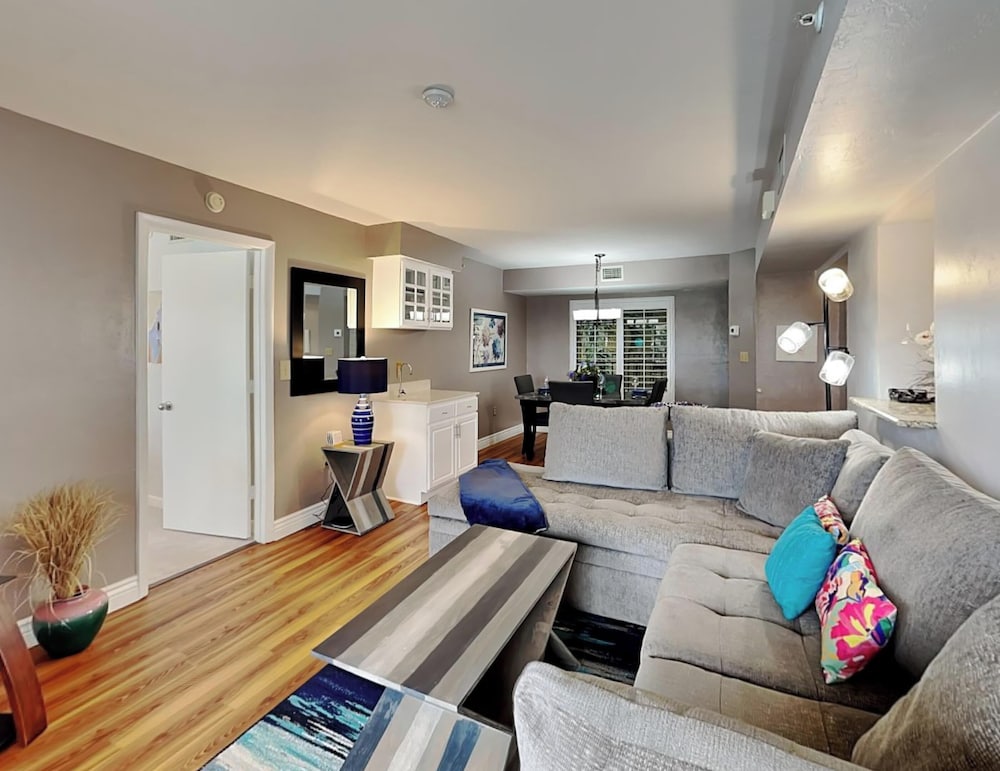 Condo, Multiple Beds, Pool Access, Pool View (#108 - No Pets Allowed) photo 1