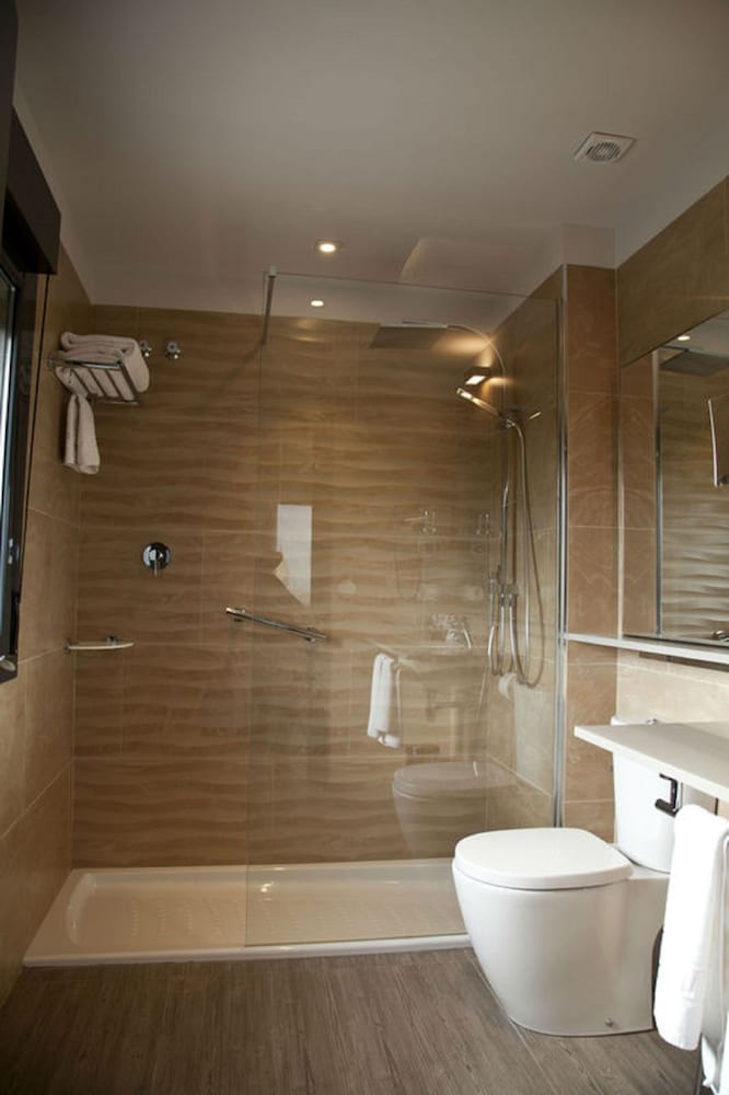 Double Room - Photo 3