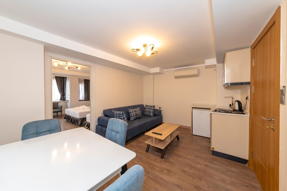 Deluxe Apartment photo 1