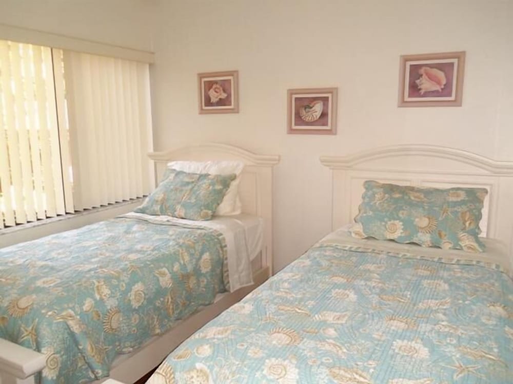 Comfort Condo, 2 Bedrooms, Pool View