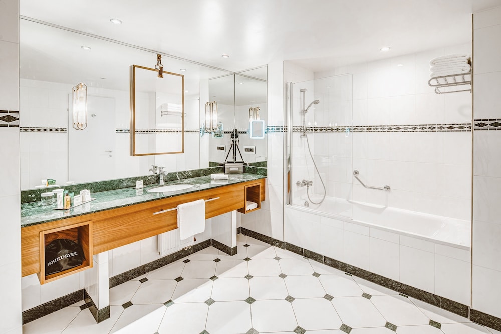 Deluxe Suite, Sea View