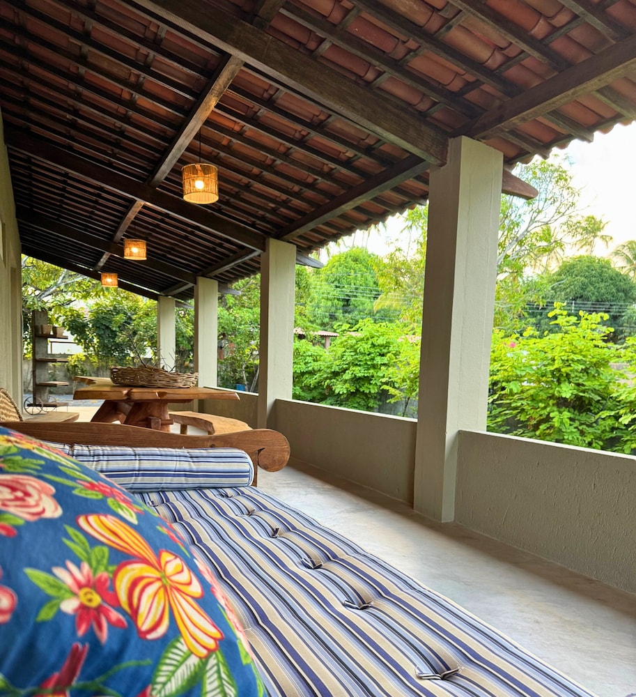 Villa photo 2