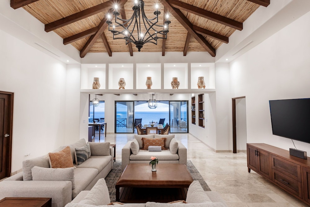 Casa Bello Amanecer- Signature