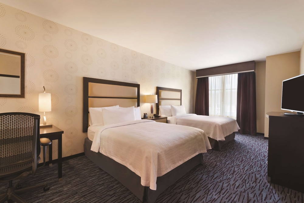 Suite, 2 Queen Beds, Accessible, Non Smoking photo 2