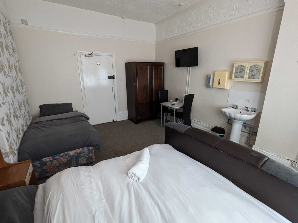 Standard Double Room, 1 Double Bed (Shared) photo 3