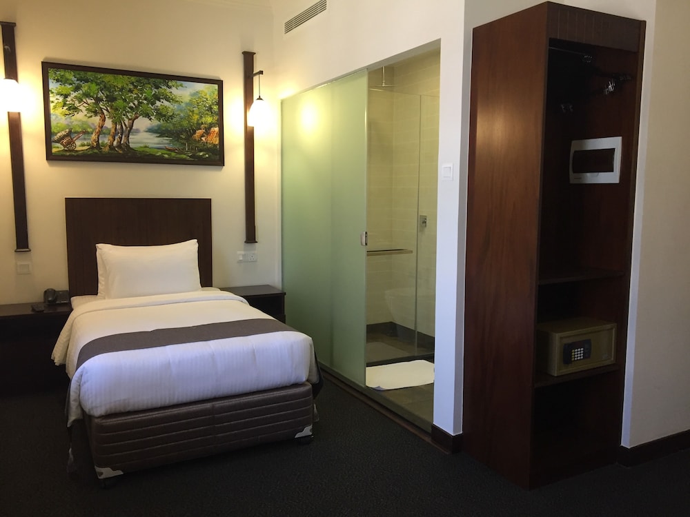 Deluxe Double or Twin Room, Balcony