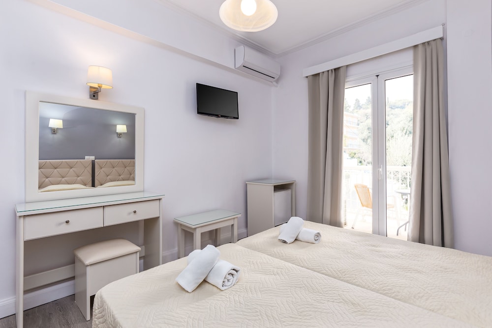 Twin Room, Street View - Photo 1