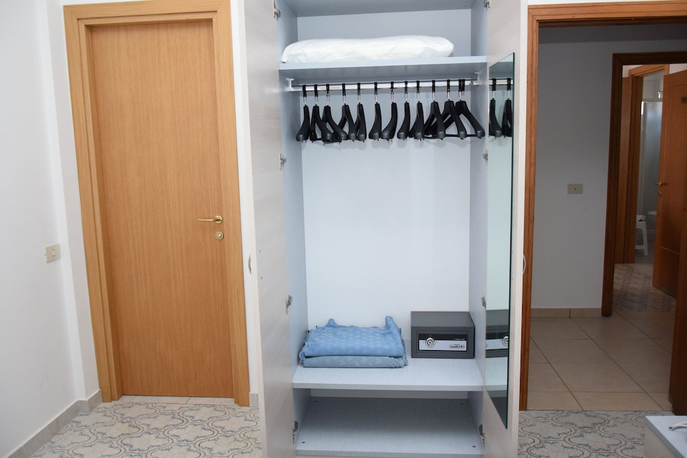 Classic Quadruple Room