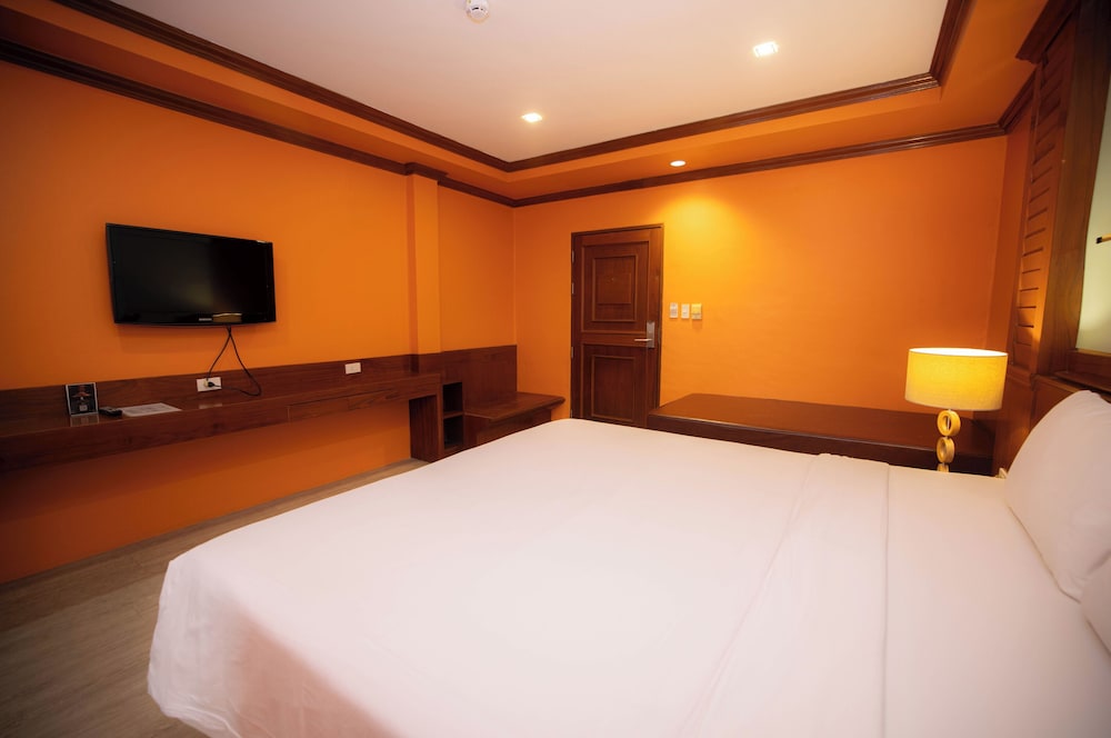 Superior King Room (Noisy Notice) - Photo 4