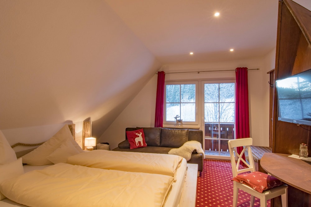 Comfort Double Room (Mountain Cabin Style)
