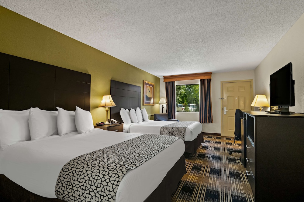 Standard Room, 2 Queen Beds, Non Smoking, Refrigerator & Microwave