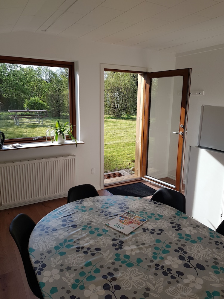 Comfort House, Garden View photo 3