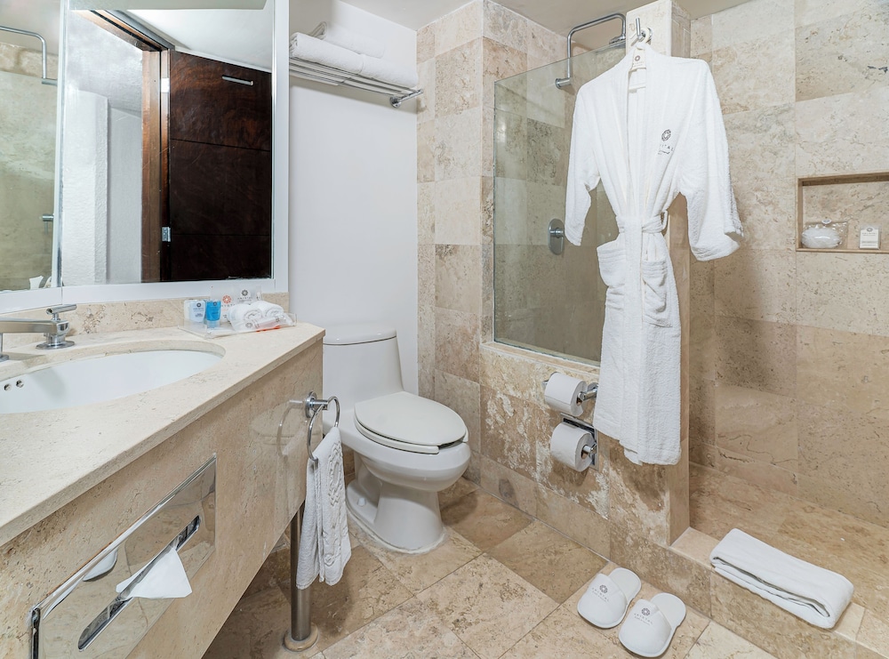 Standard Room, Sea View - Photo 5