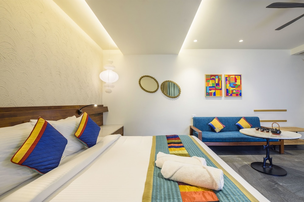 Superior Double Room, Pool View - Photo 3