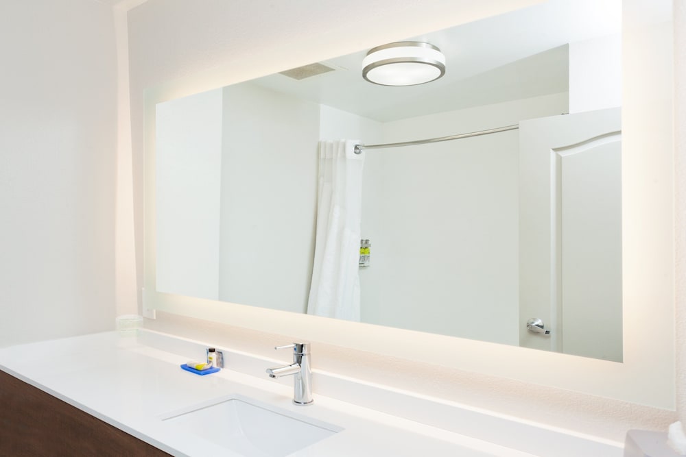 Suite, Multiple Beds - Photo 2