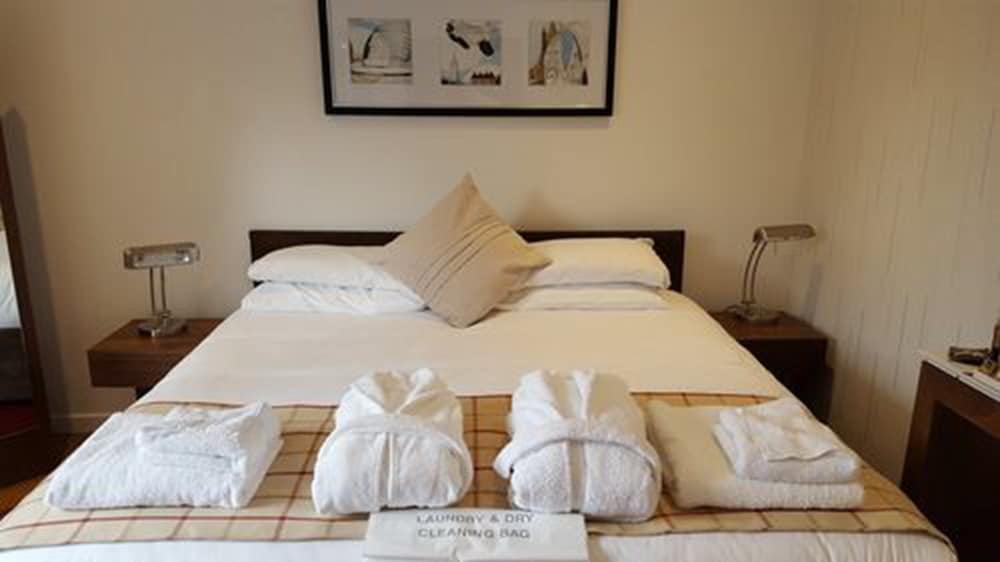 Superior Double Room, 1 King Bed, Patio, Garden View photo 1