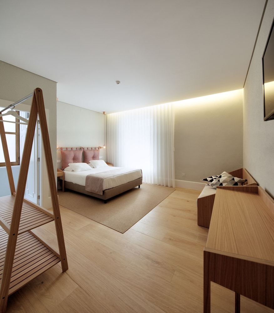 Comfort Triple Room, 1 Queen Bed with Sofa bed, Non Smoking