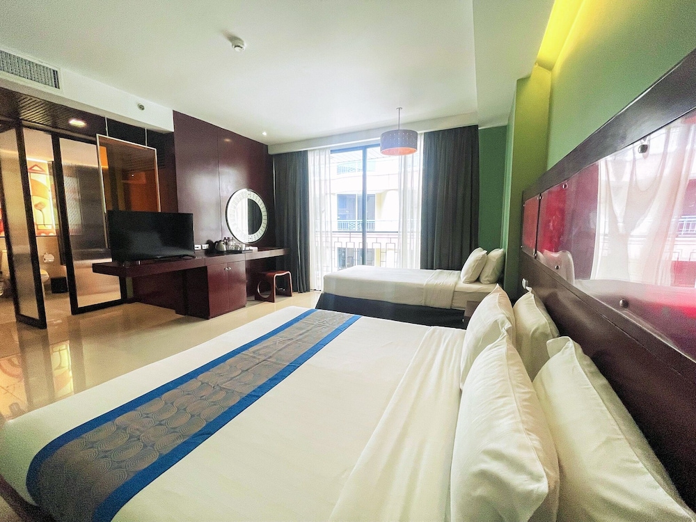 Deluxe Room (Deluxe Wing)