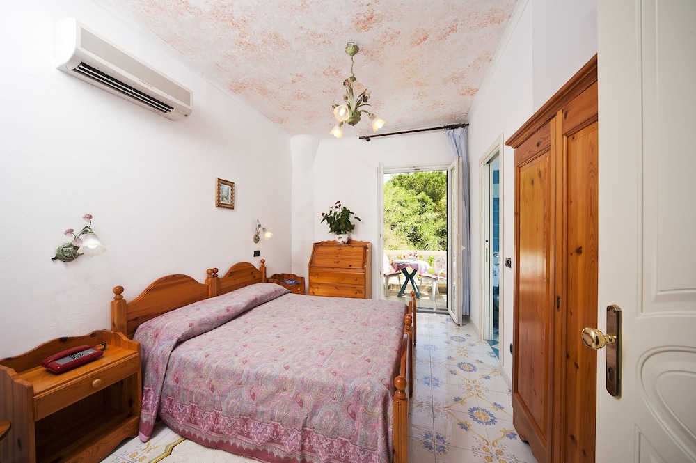 Standard Double Room, Sea View photo 2