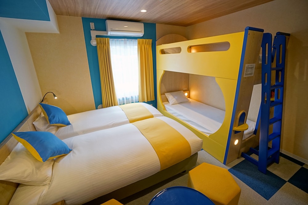 Family & Leisure 4, Non Smoking (1 bunk bed and 1 twin bed) photo 3