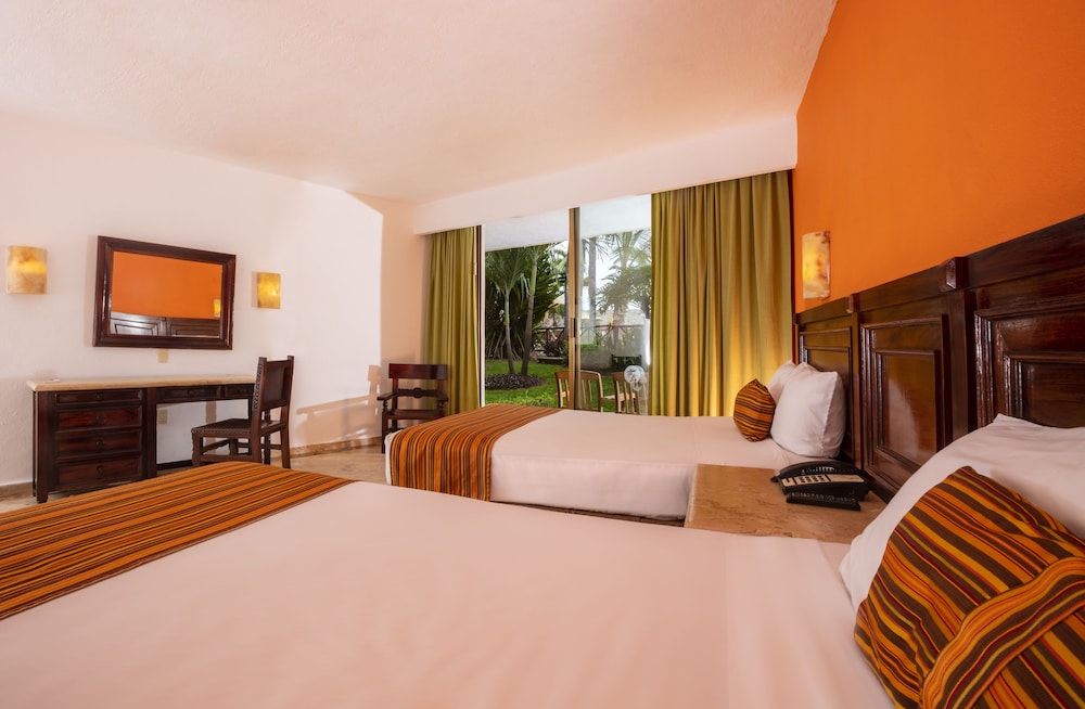 Standar Room 2 Doble Beds Terrace - Photo 3