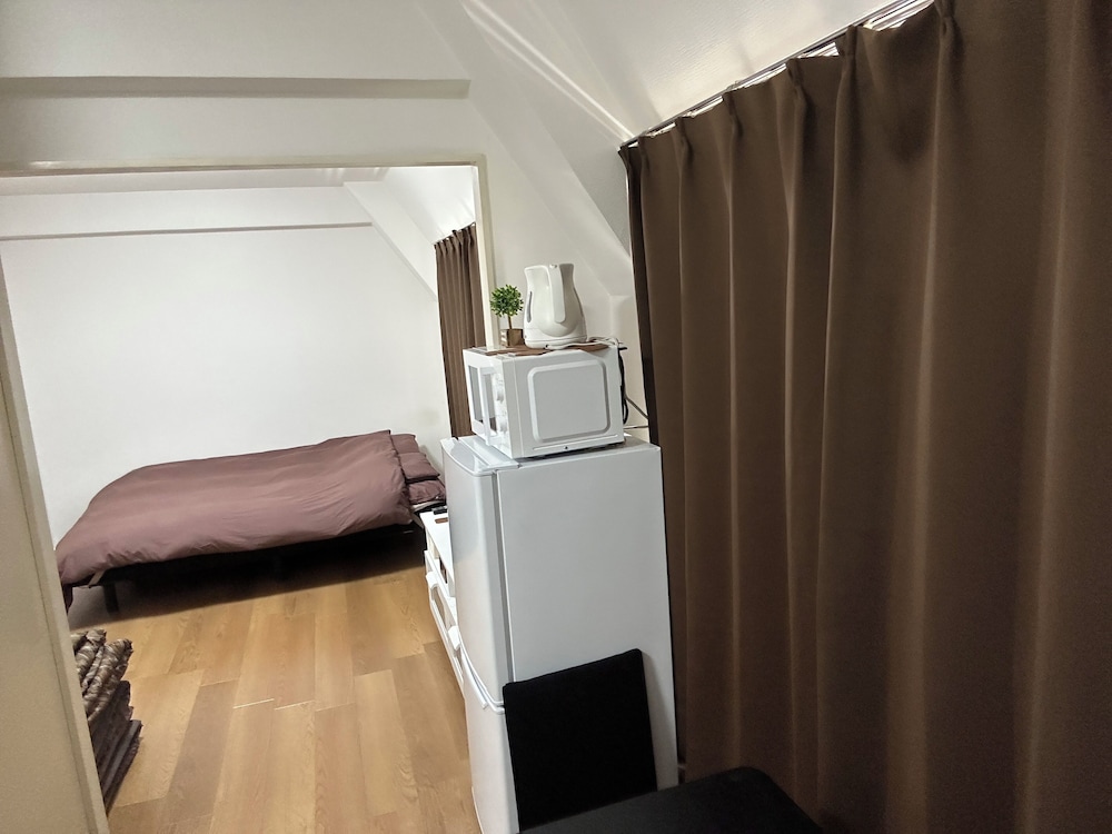 Standard Room, Non Smoking (202) - Photo 9