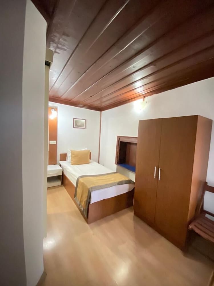 First Floor Single Room
