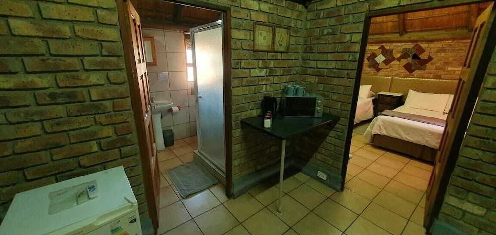 Basic Chalet photo 2