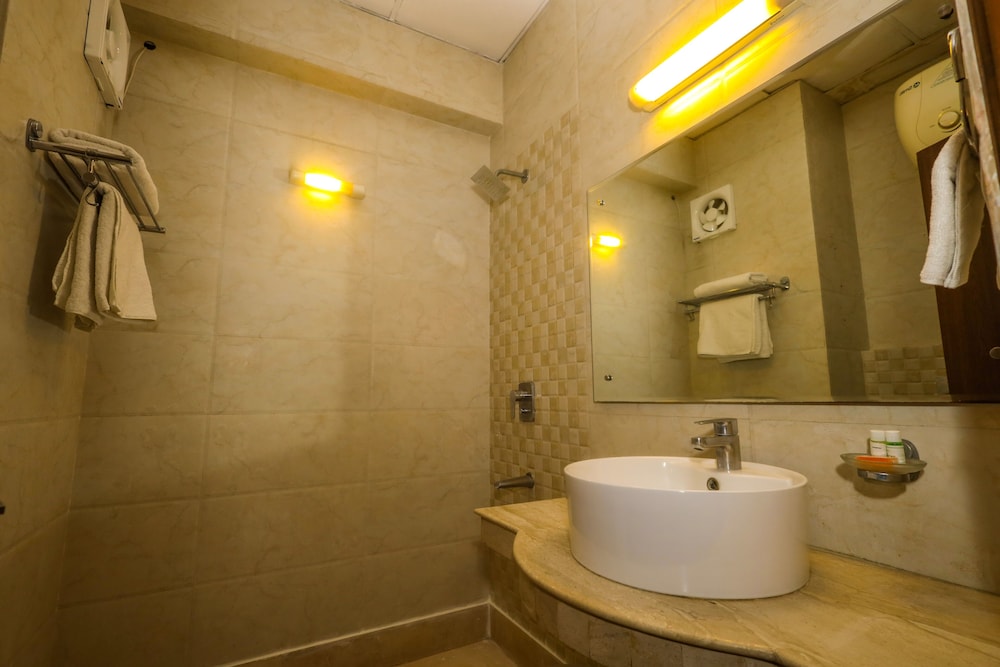 Deluxe Twin Room photo 3