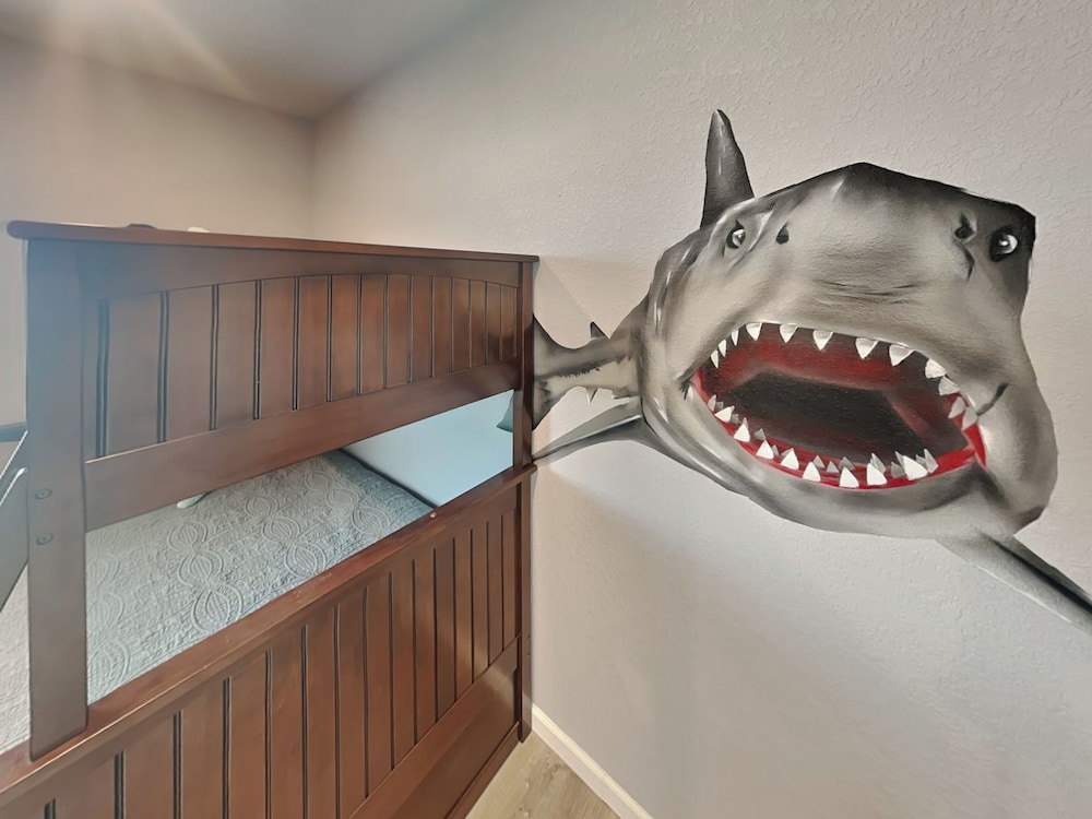 House, Multiple Beds, Patio, Ocean View (Shark'S Tooth Beachfront) photo 2